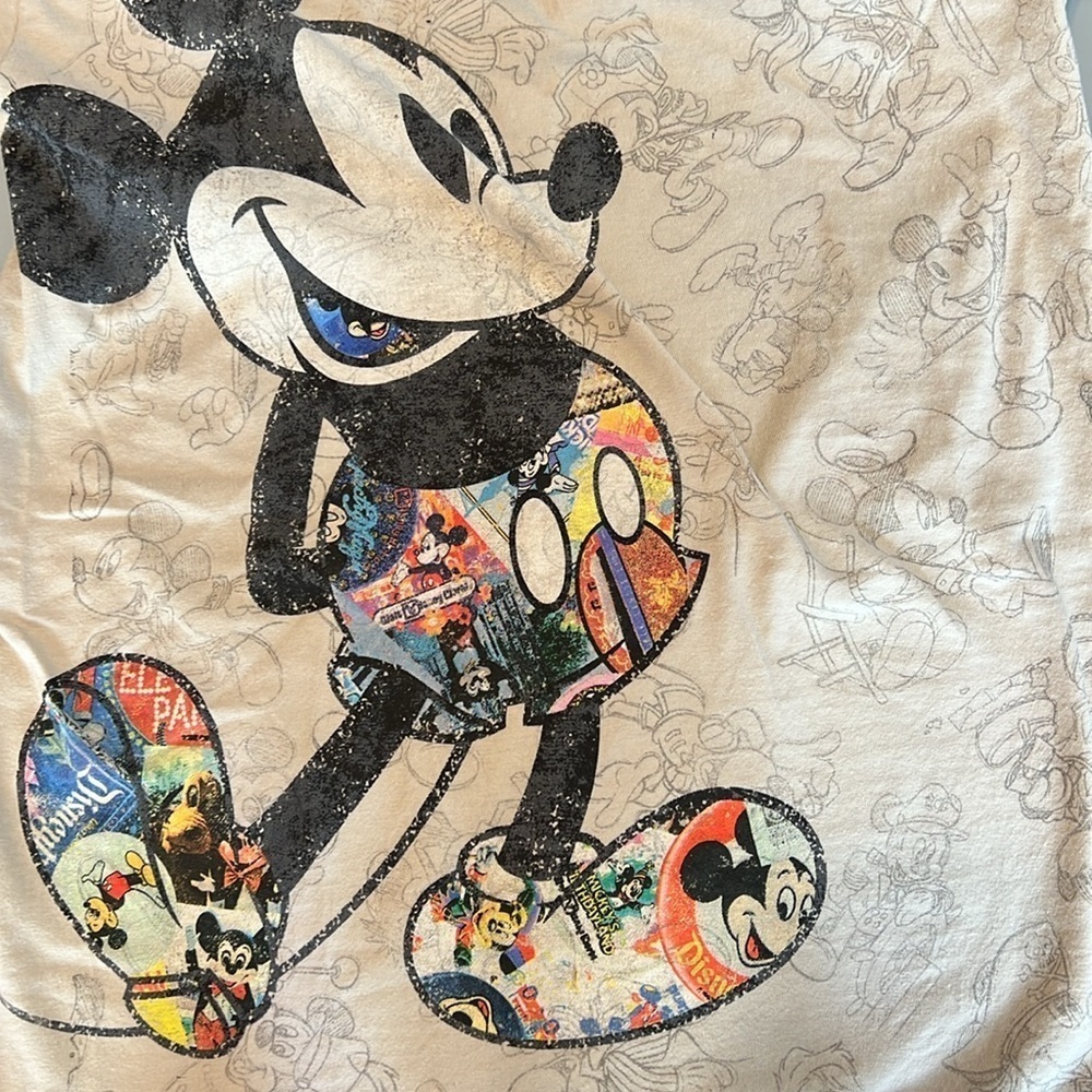 Mickey Mouse Walt Disney Wold Parks T-Shirt Cotton S - Picture 6 of 7